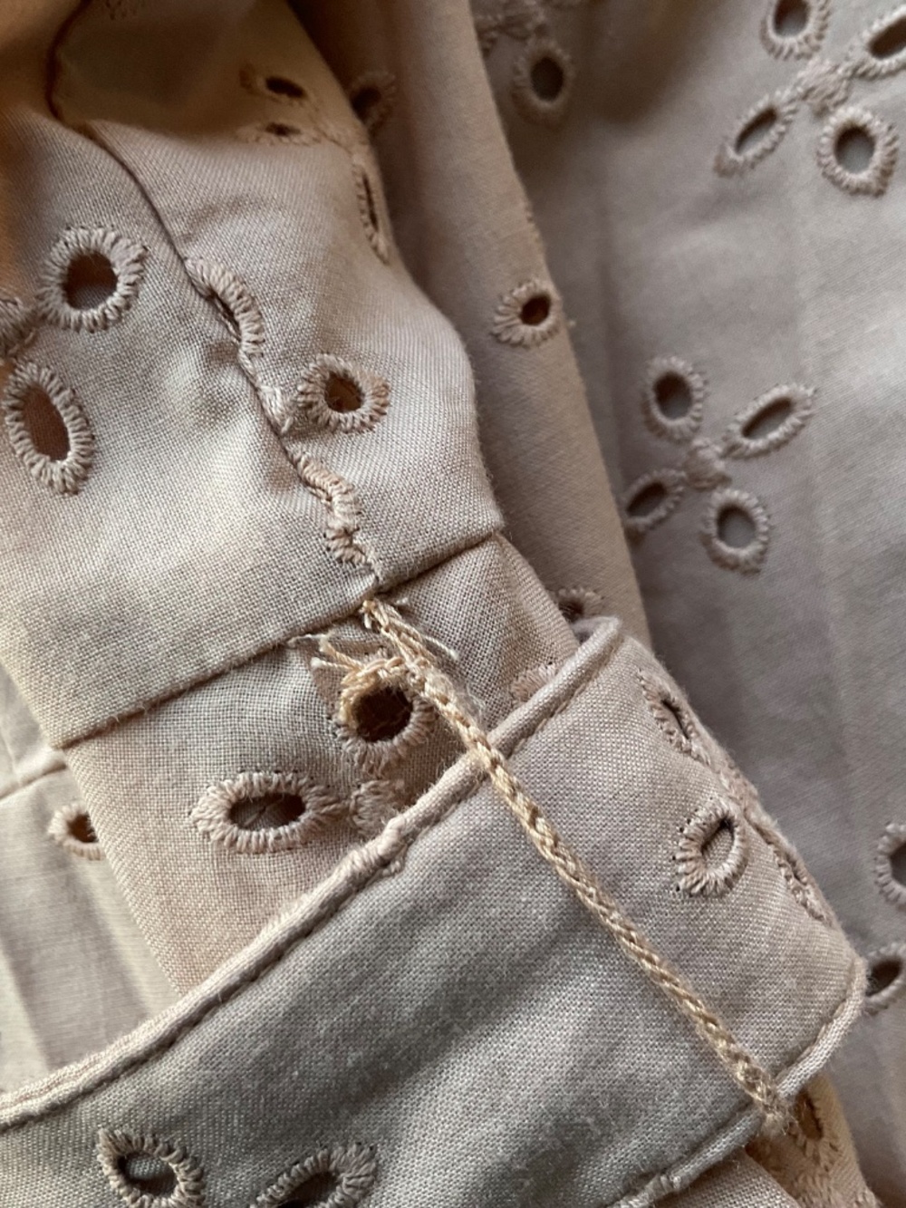 Ann Taylor Eyelet Belted Pleated Midi Dress Sz 6 - Picture 9 of 12